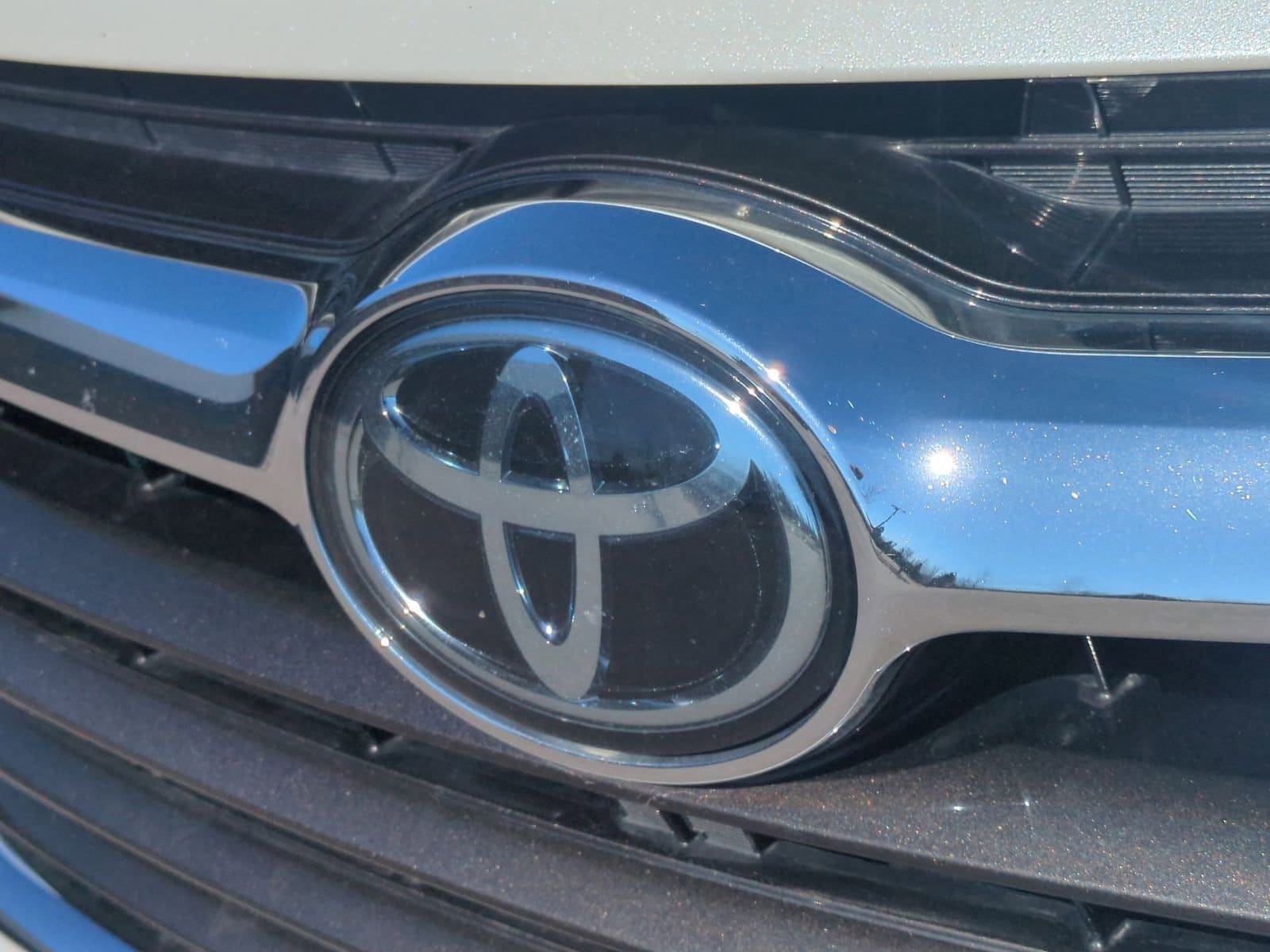 Thumbnail: 2016 Toyota Highlander - 12