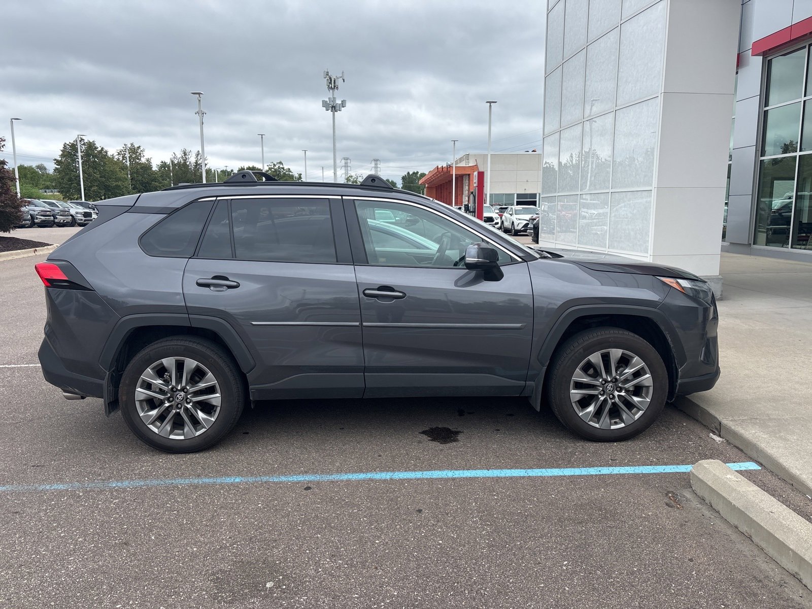 Thumbnail: 2024 Toyota RAV4 - 4