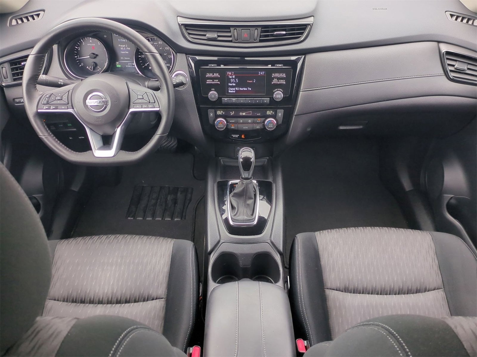 Thumbnail: 2017 Nissan Rogue - 15