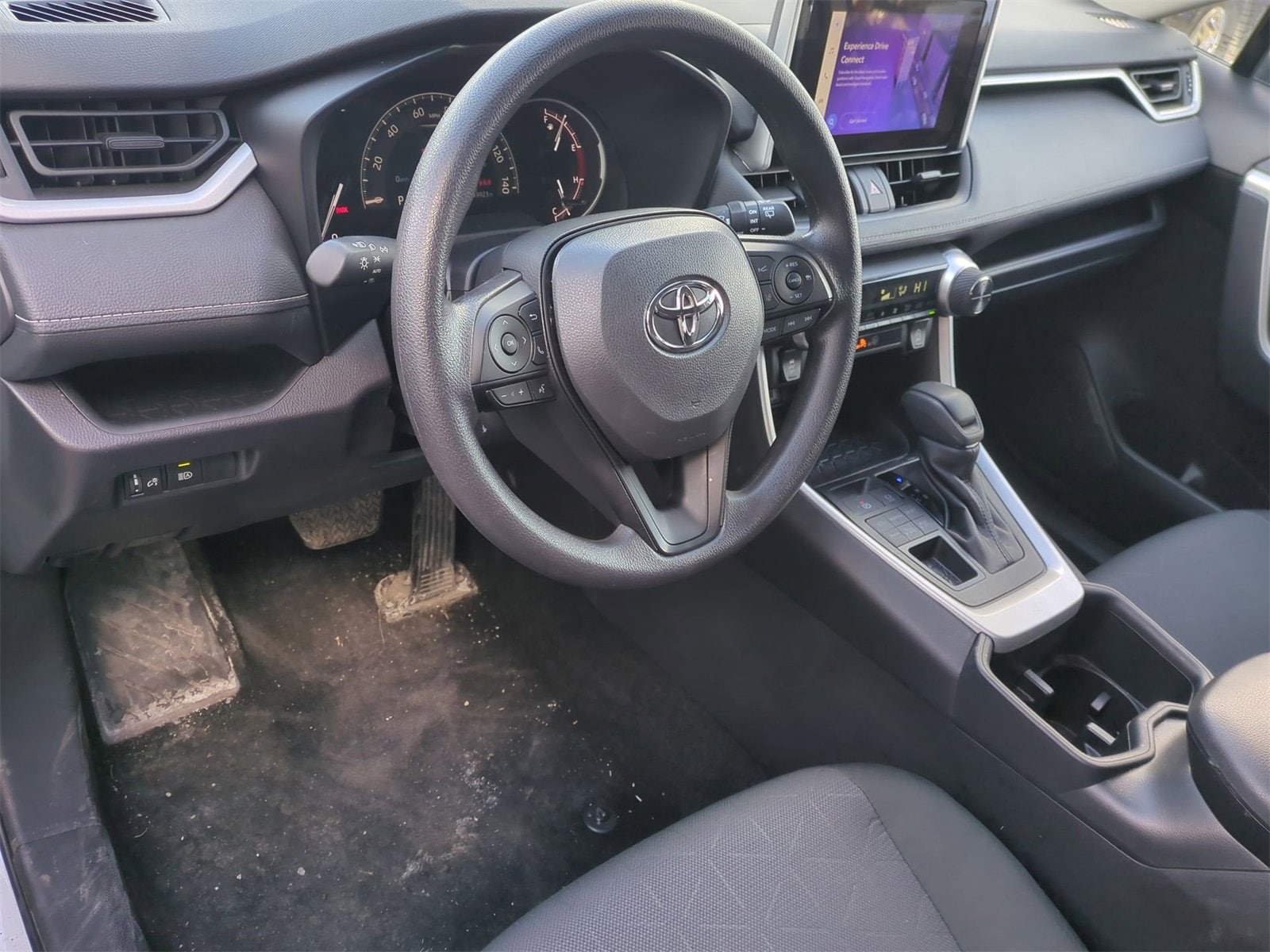 Thumbnail: 2025 Toyota RAV4 - 10