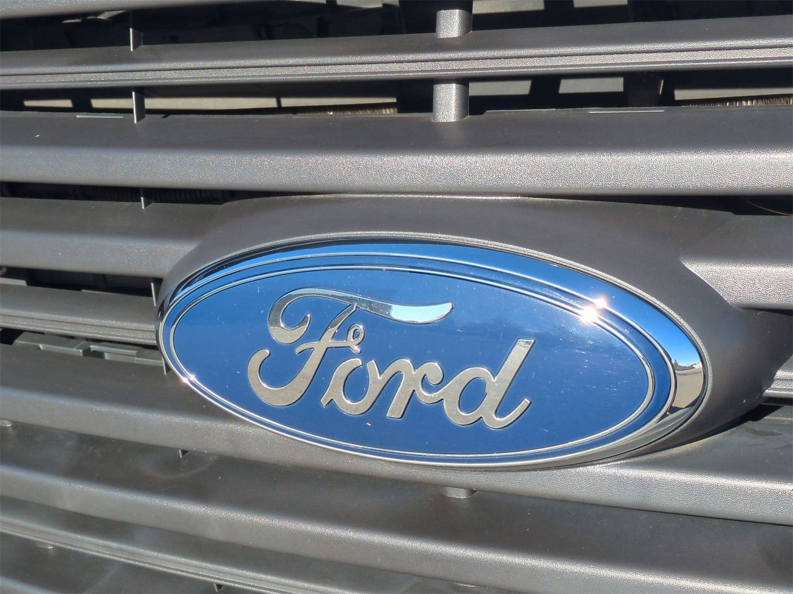 Thumbnail: 2017 Ford Transit Series - 12