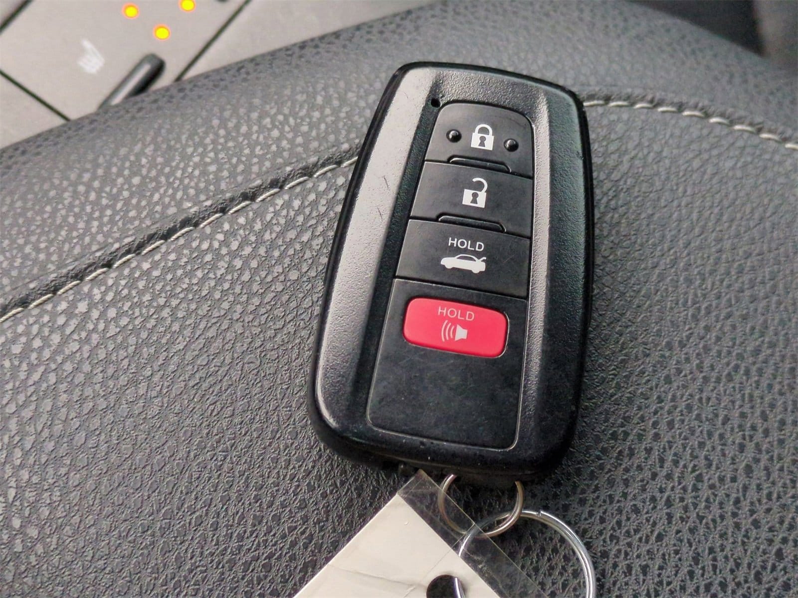 Thumbnail: 2022 Toyota Camry - 33