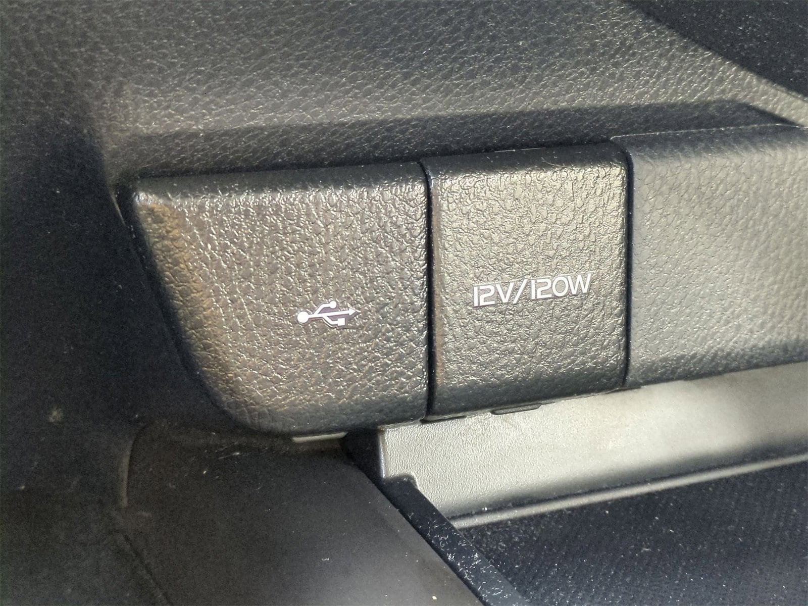 Thumbnail: 2023 Toyota Camry - 29