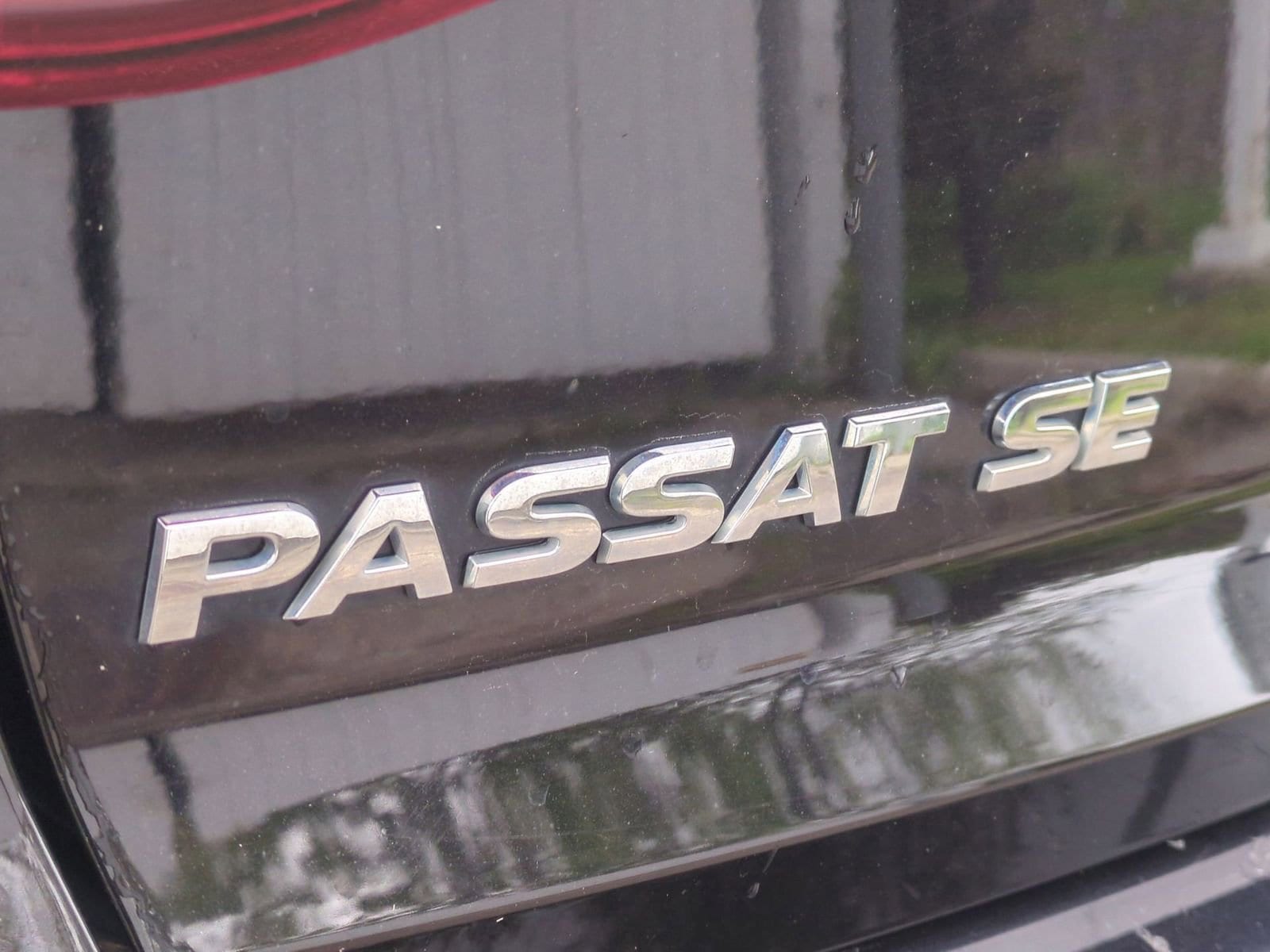 Thumbnail: 2017 Volkswagen Passat - 13