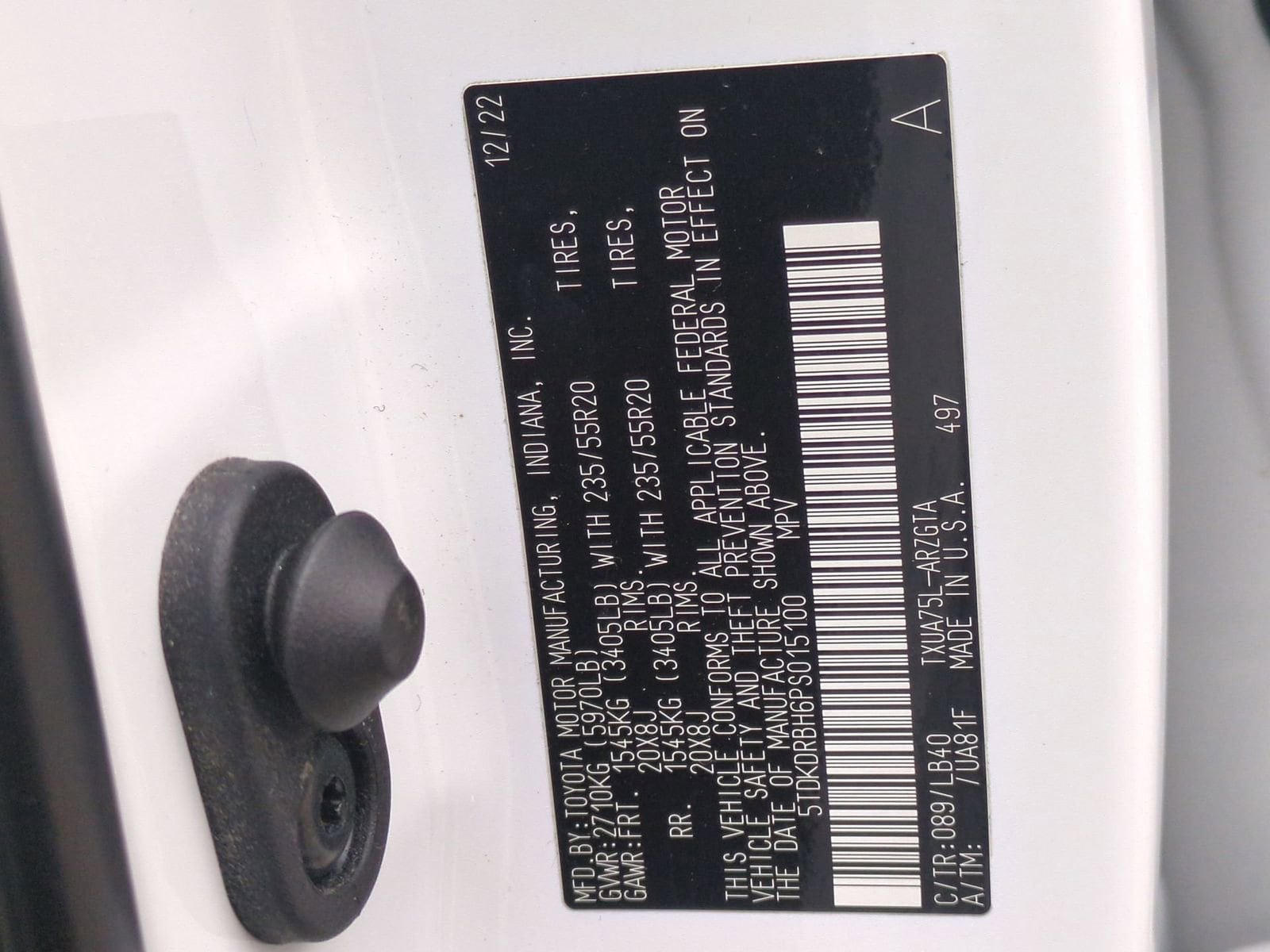 Thumbnail: 2023 Toyota Highlander - 37