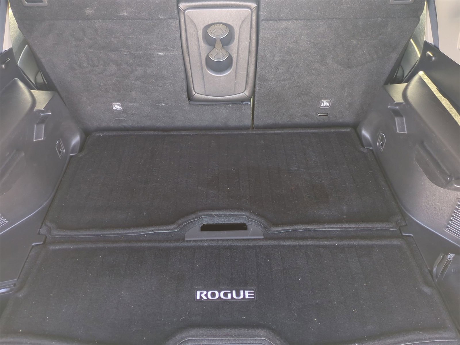 Thumbnail: 2019 Nissan Rogue - 31