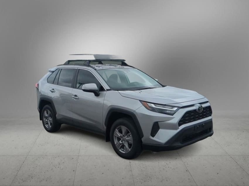 Used 2023 Toyota RAV4 XLE with VIN 2T3P1RFV8PC383048 for sale in Medford, OR