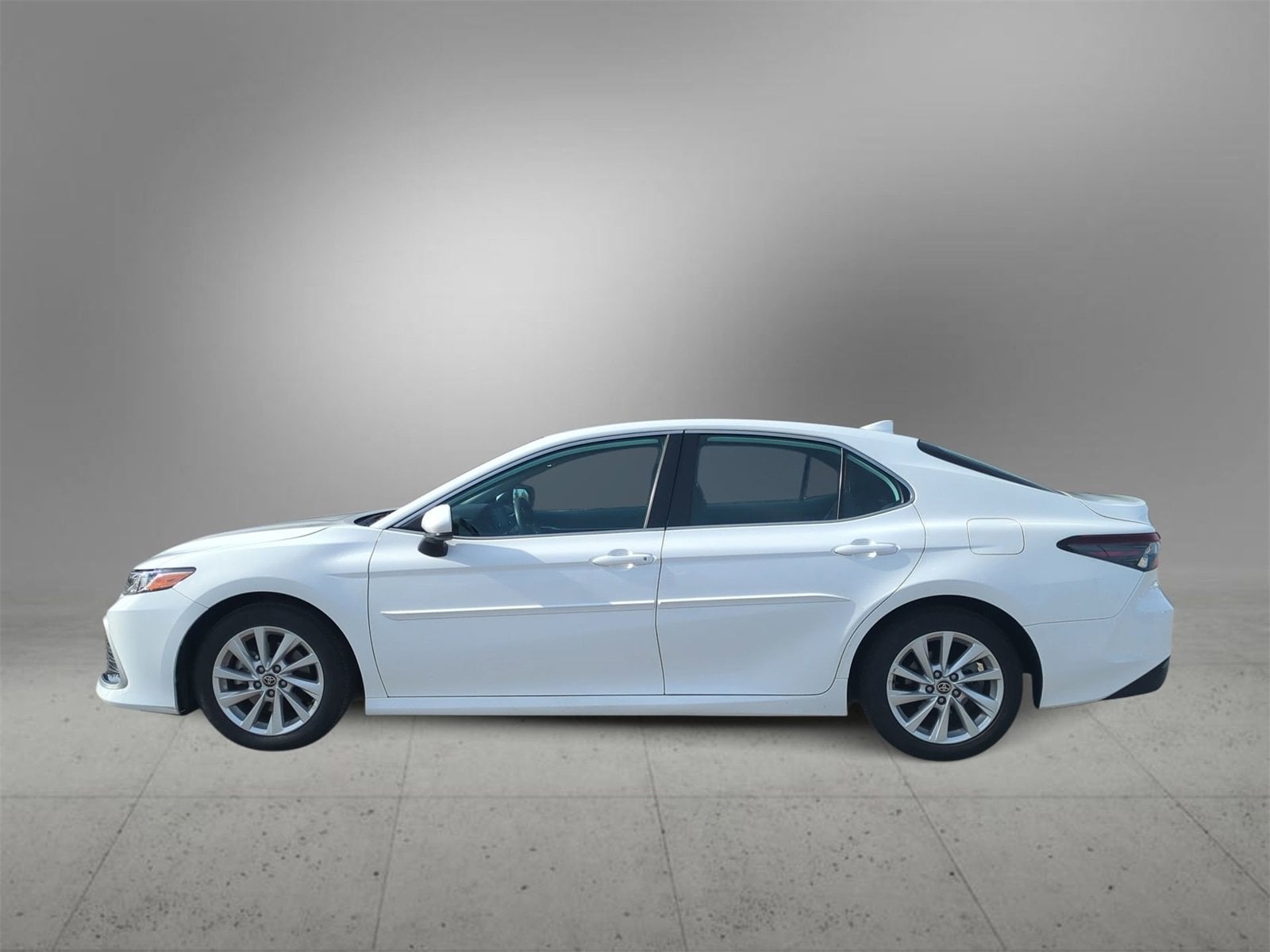 Thumbnail: 2023 Toyota Camry - 5