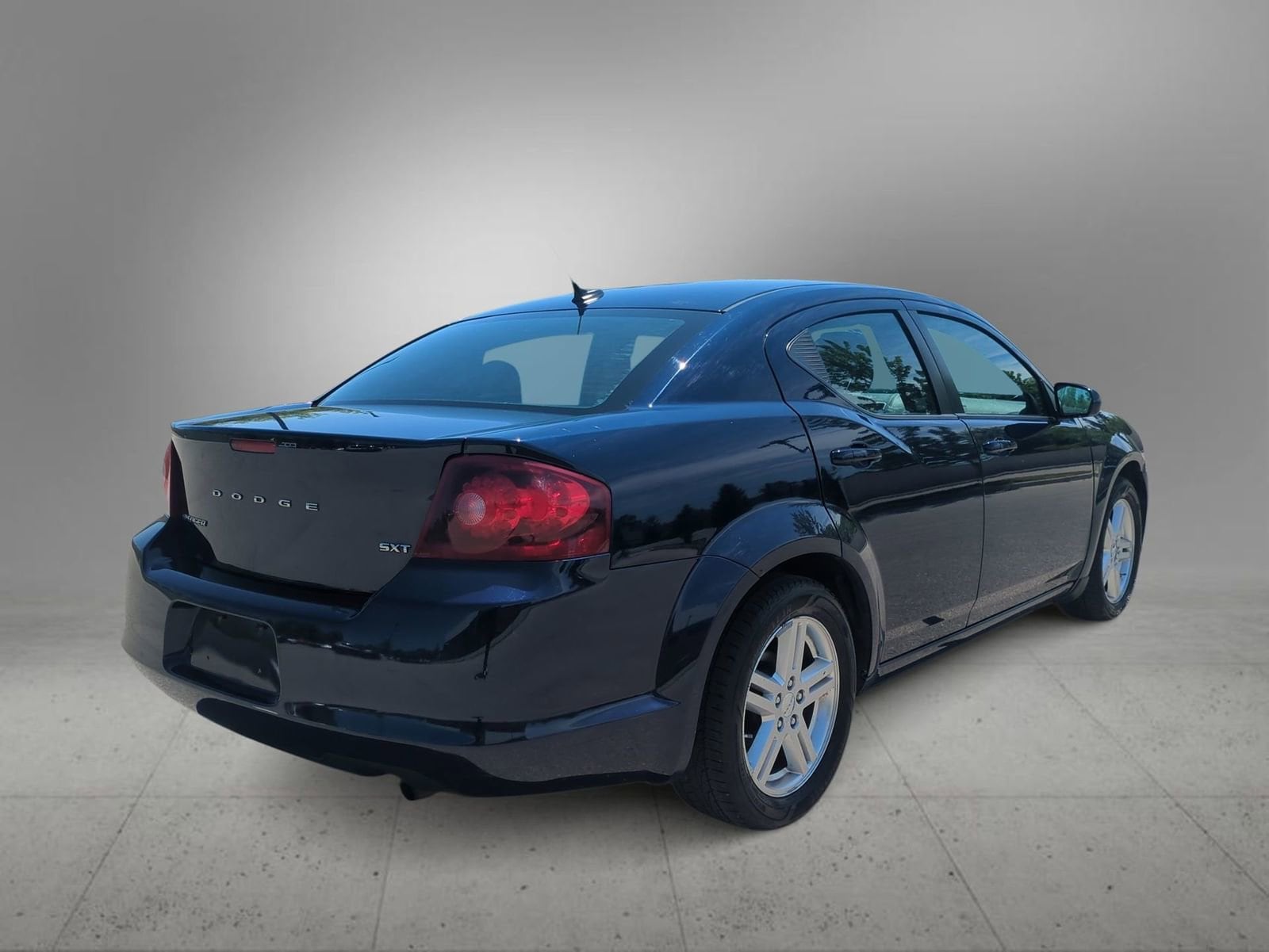 Thumbnail: 2013 Dodge Avenger - 8