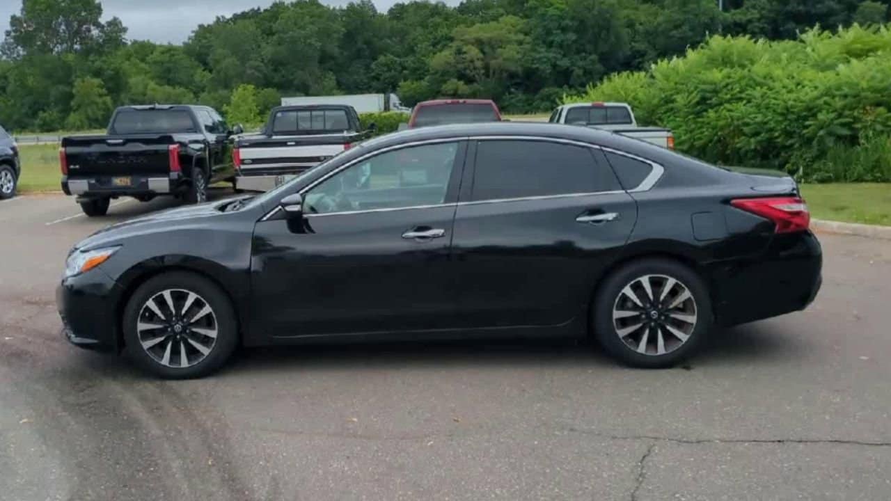 Thumbnail: 2018 Nissan Altima - 5