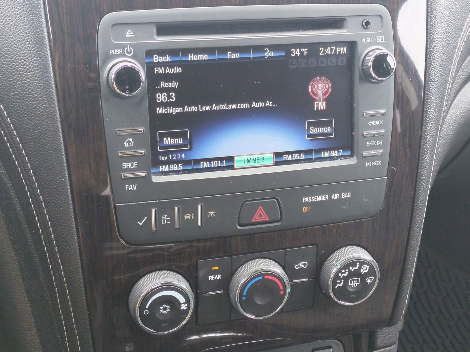 Thumbnail: 2017 Chevrolet Traverse - 27