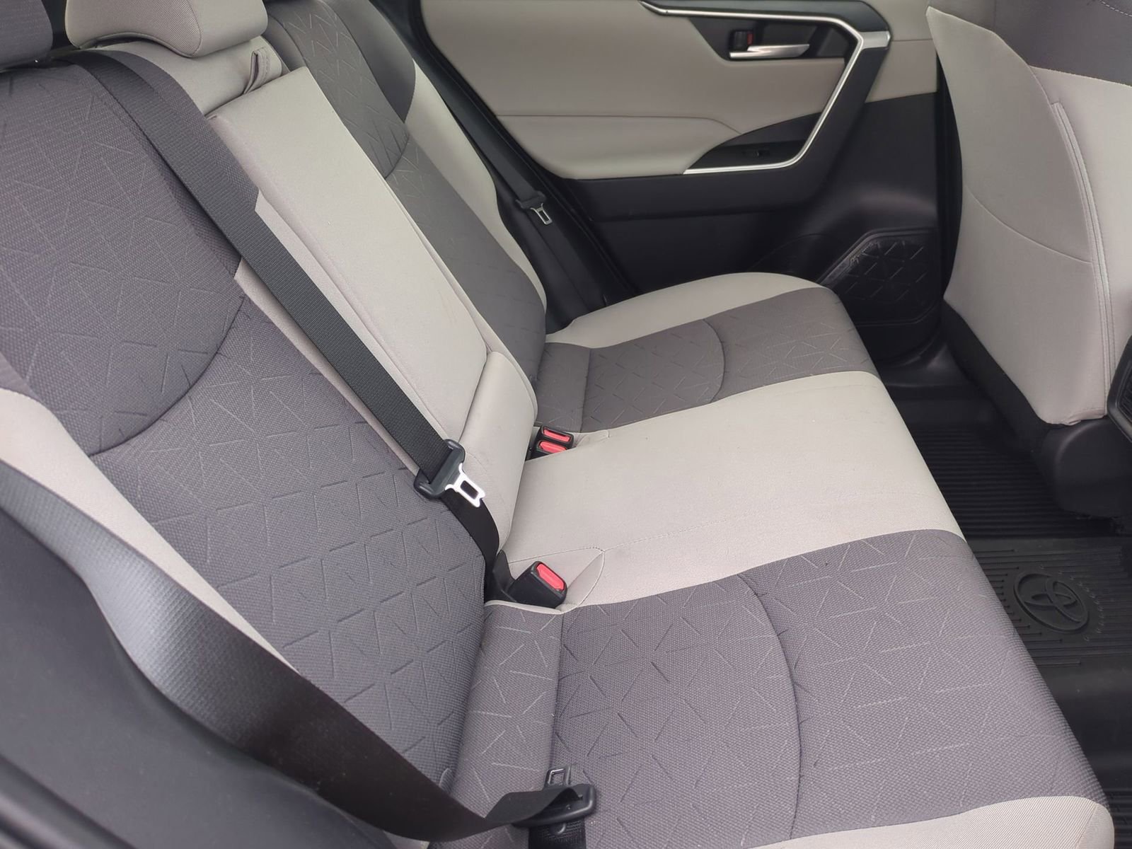 Thumbnail: 2024 Toyota RAV4 - 20