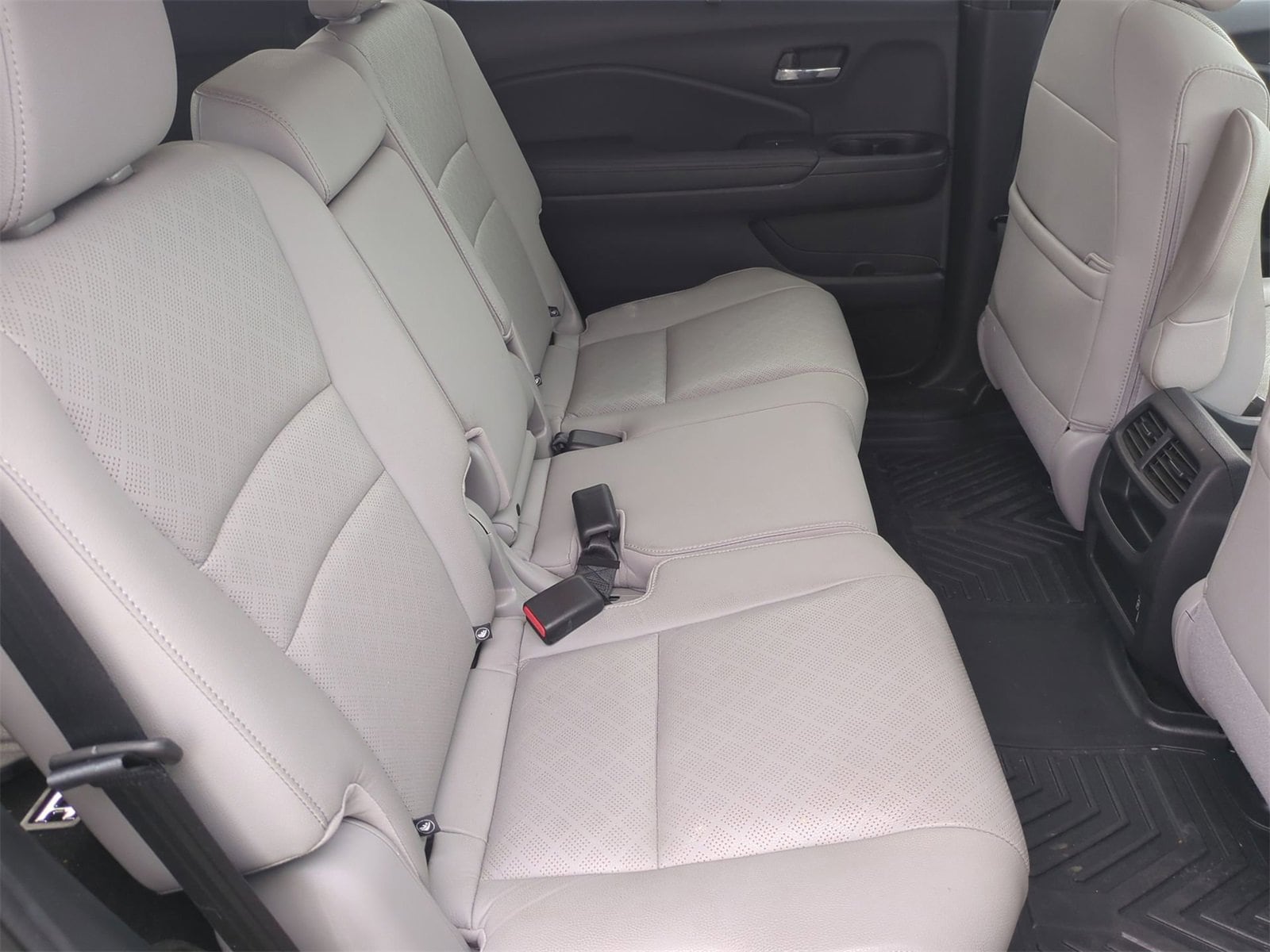 Thumbnail: 2019 Honda Passport - 21