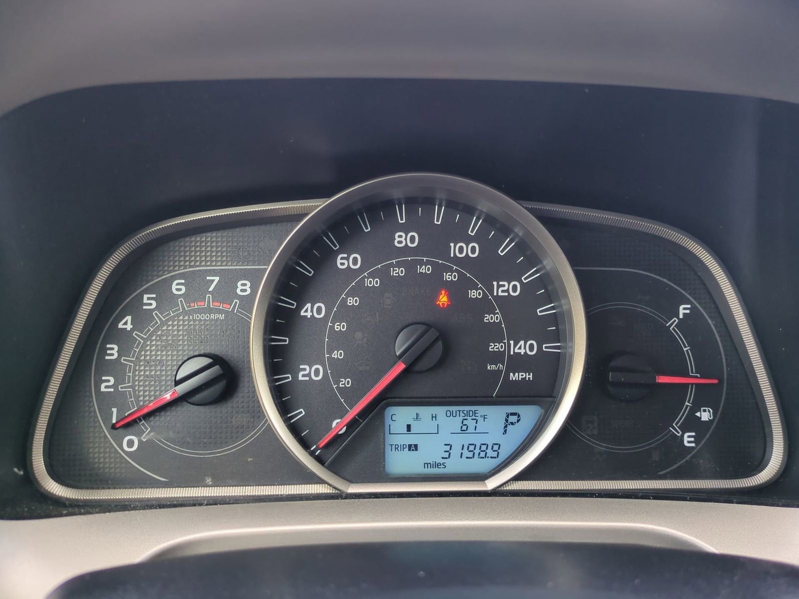 Thumbnail: 2015 Toyota RAV4 - 31