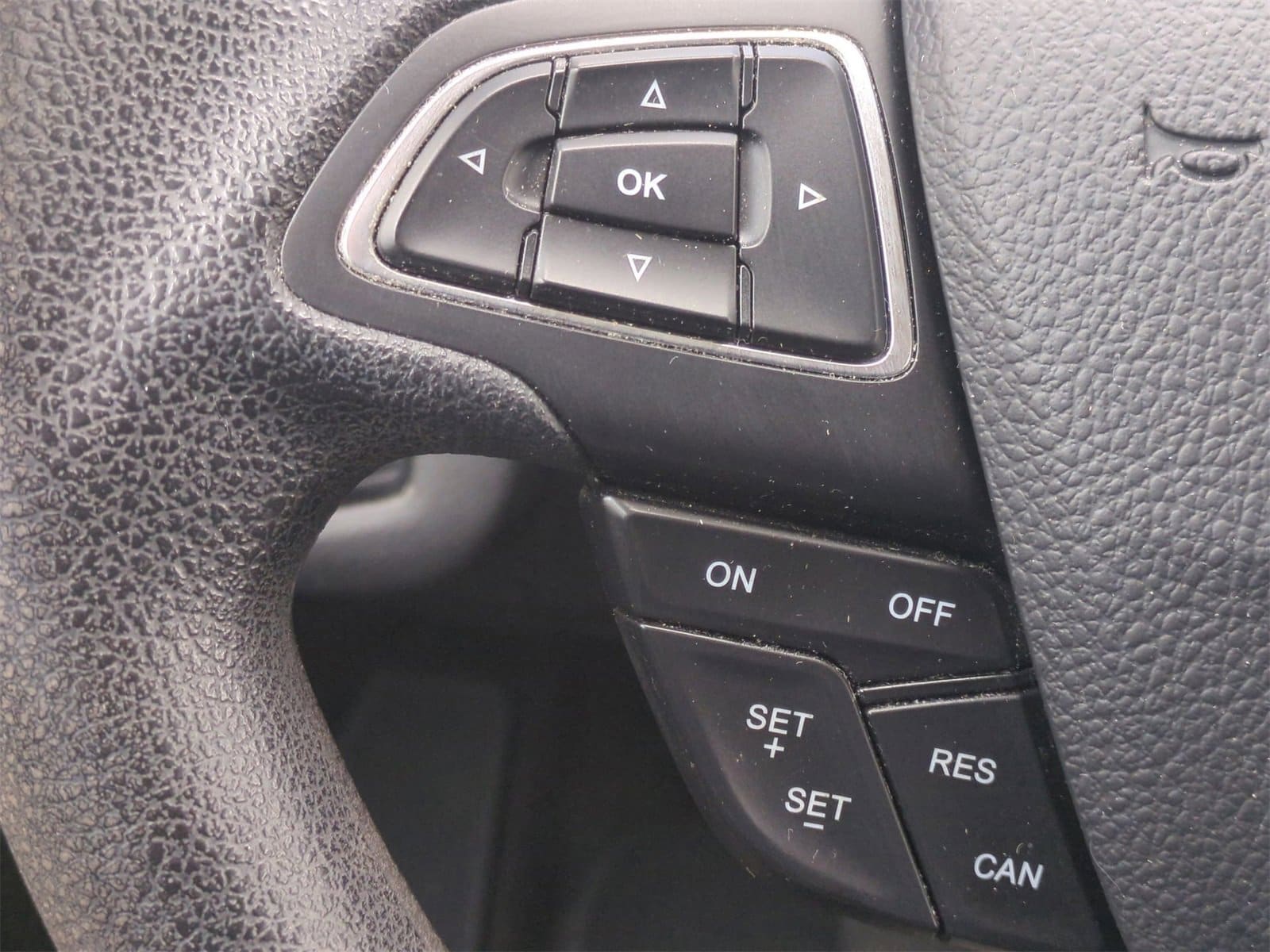 Thumbnail: 2017 Ford Escape - 23