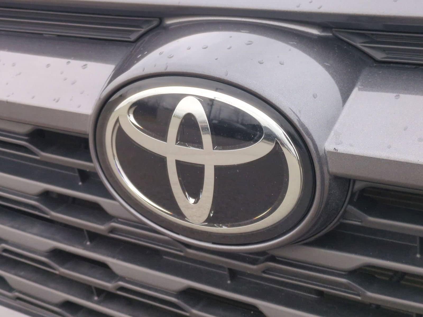 Thumbnail: 2023 Toyota RAV4 - 12