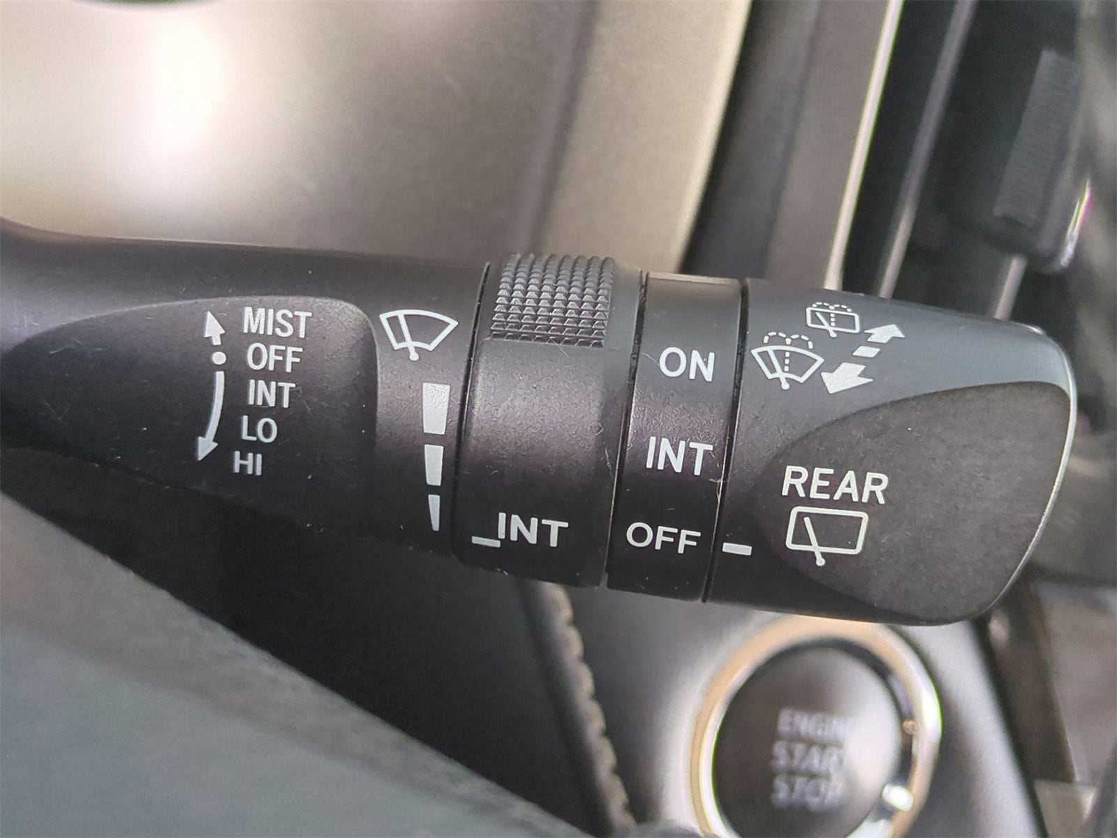 Thumbnail: 2014 Toyota RAV4 - 27