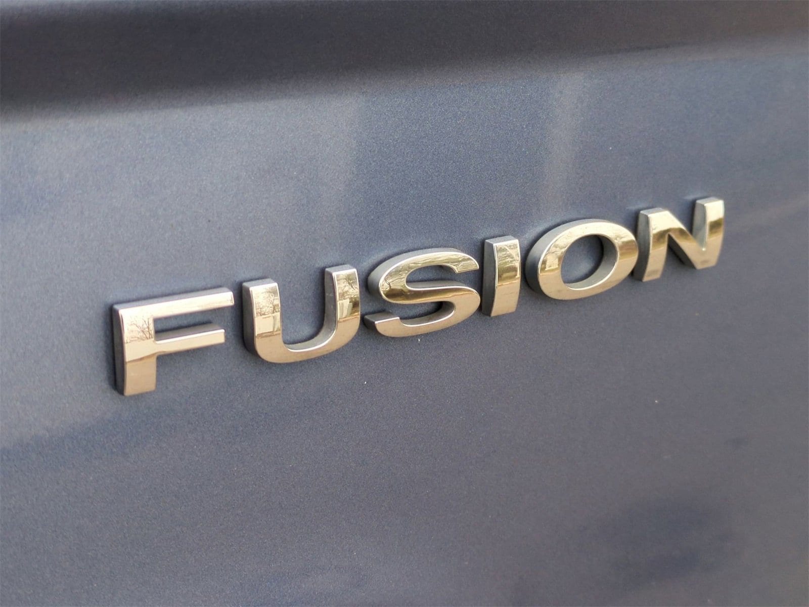 Thumbnail: 2010 Ford Fusion - 13