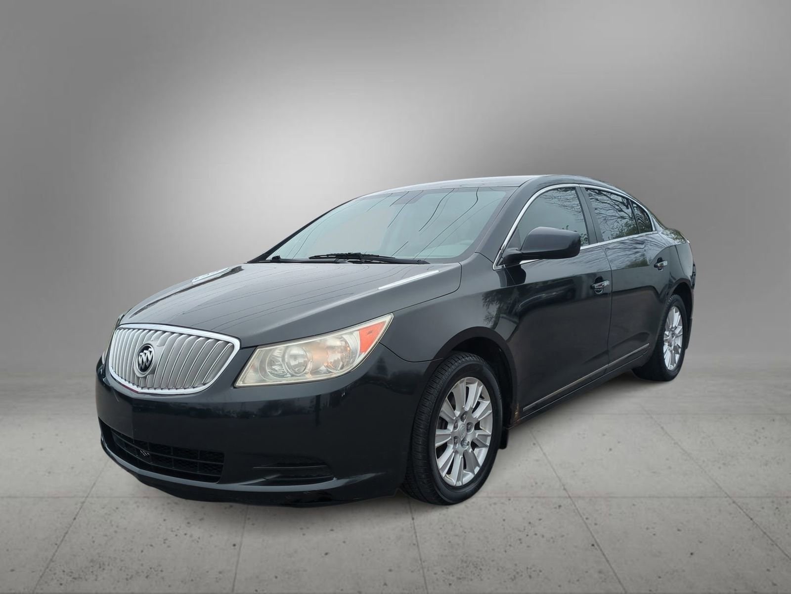 Thumbnail: 2010 Buick LaCrosse - 4