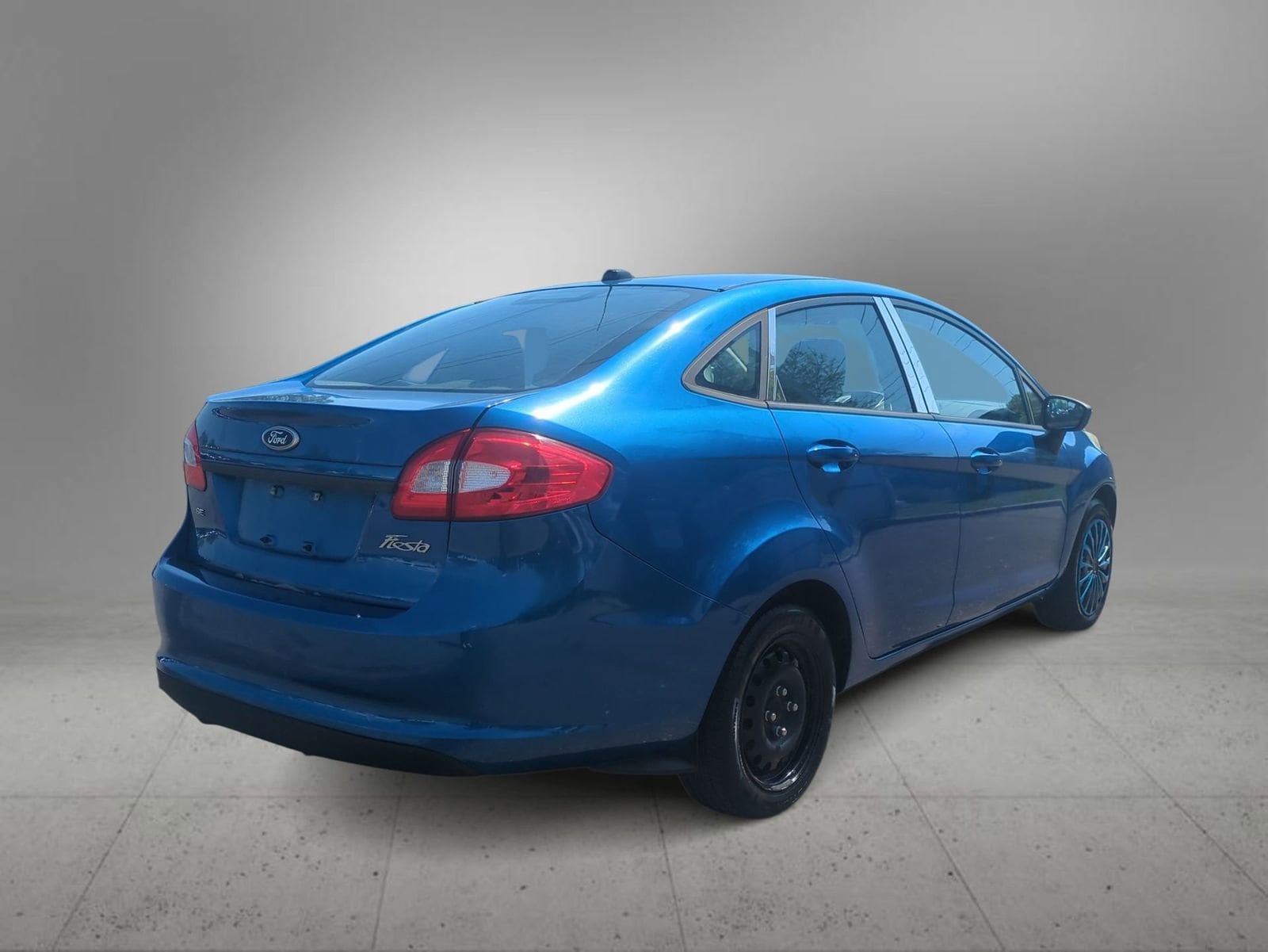 Thumbnail: 2011 Ford Fiesta - 8