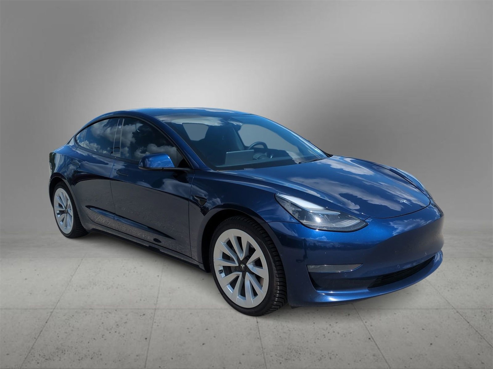 2022 Tesla Model 3 Long Range photo 2