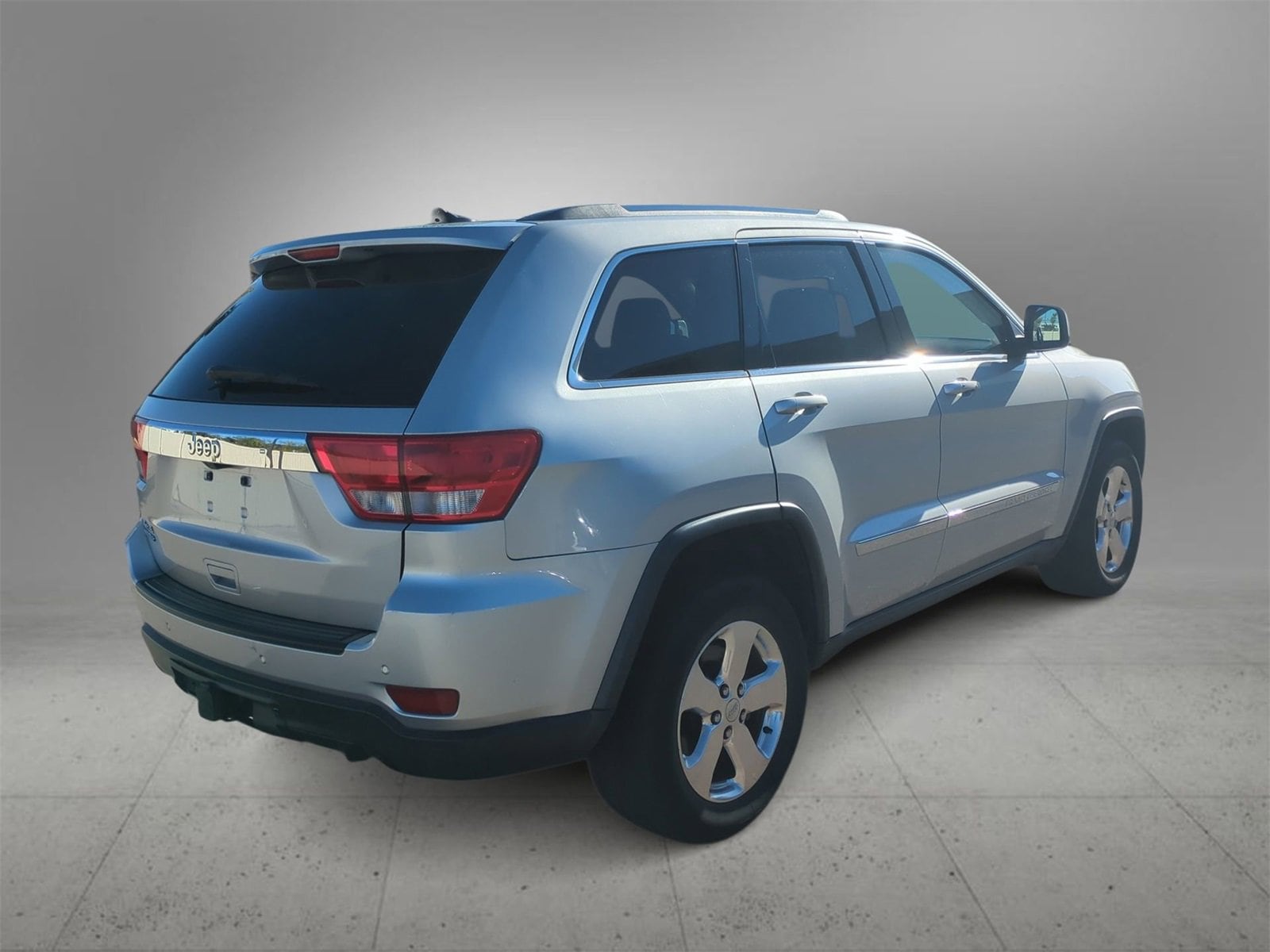 Thumbnail: 2012 Jeep Grand Cherokee - 8