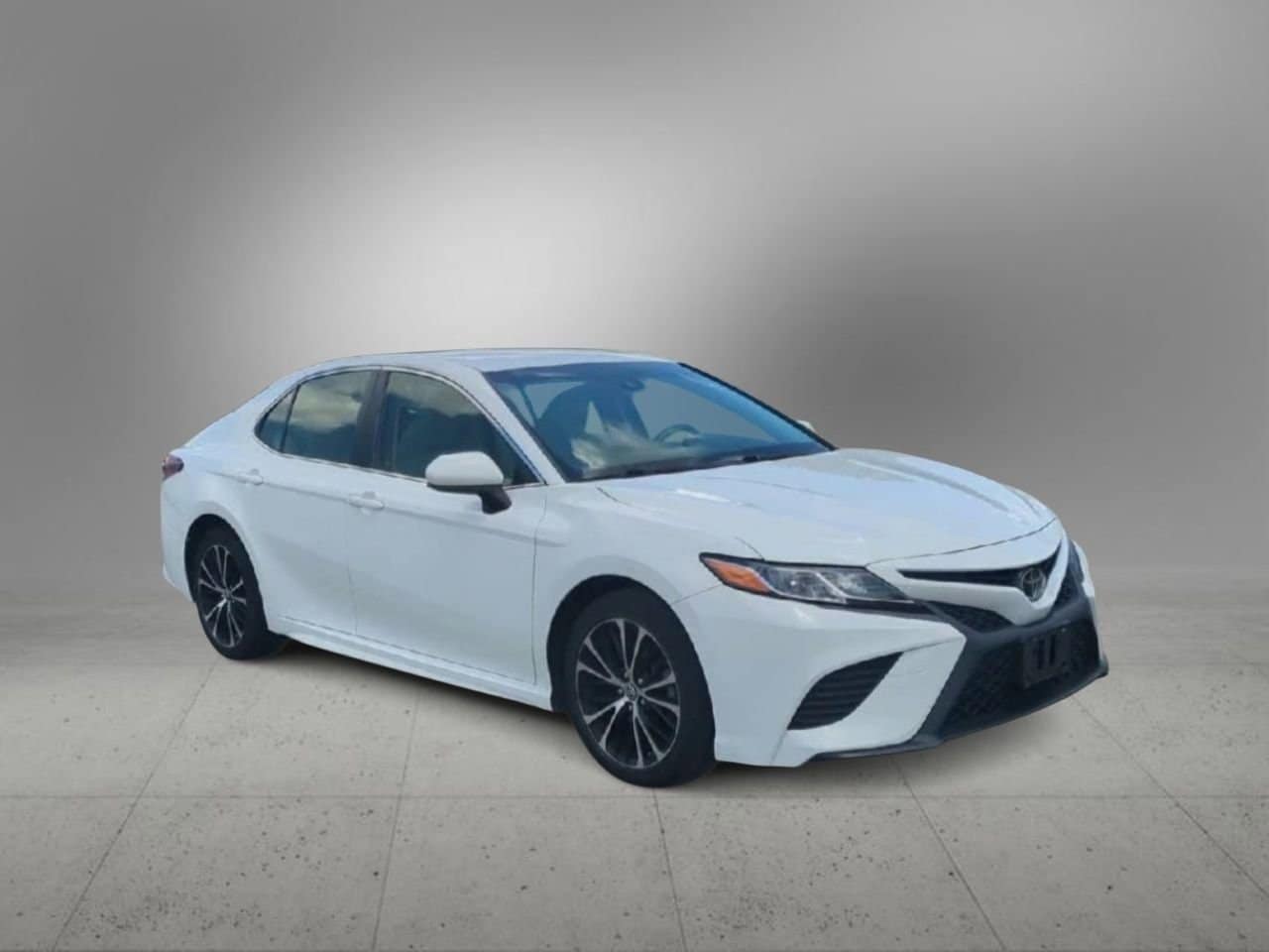 Thumbnail: 2018 Toyota Camry - 2
