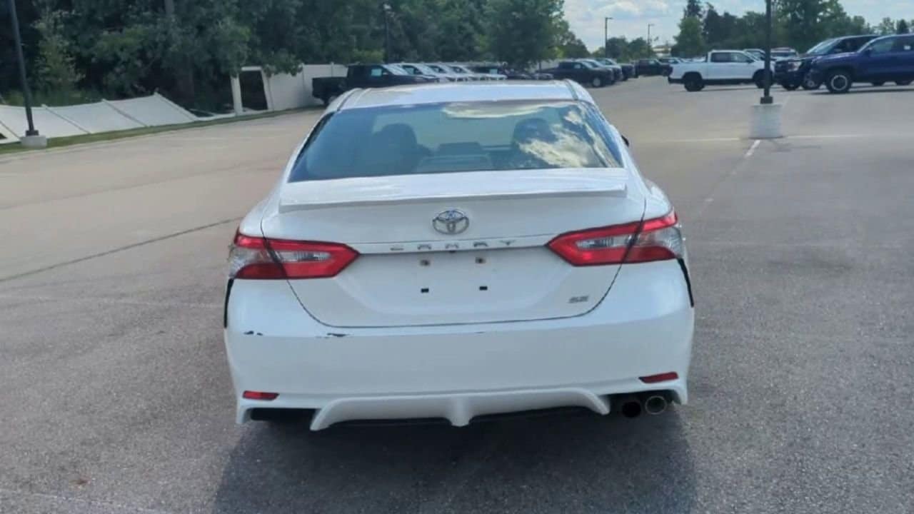 Thumbnail: 2018 Toyota Camry - 7