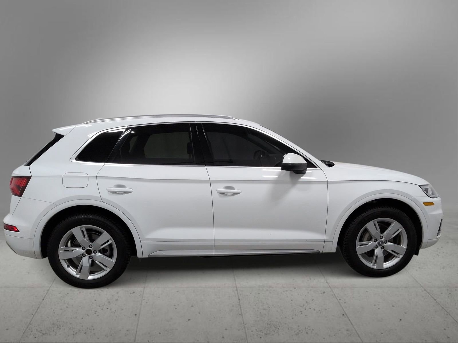 Thumbnail: 2018 Audi Q5 - 9