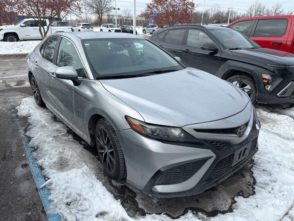 Used 2021 Toyota Camry SE Sedan