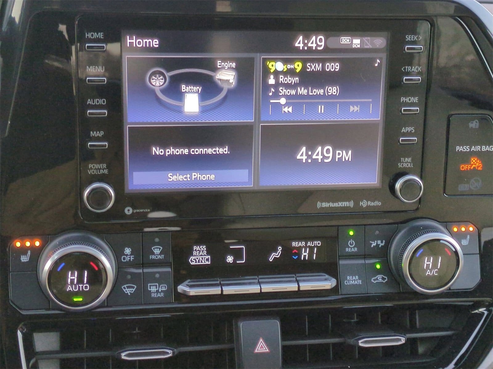 Thumbnail: 2022 Toyota Highlander - 29