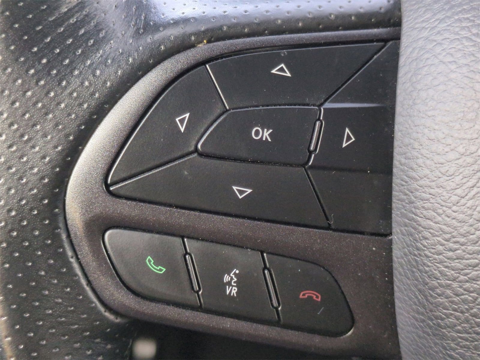 Thumbnail: 2023 Dodge Durango - 26