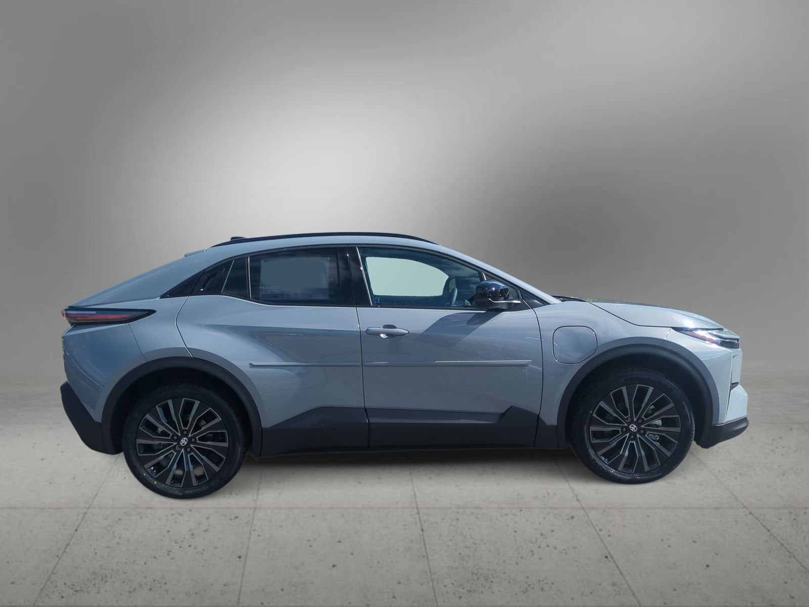 2026 Toyota C-HR XSE - Photo 9