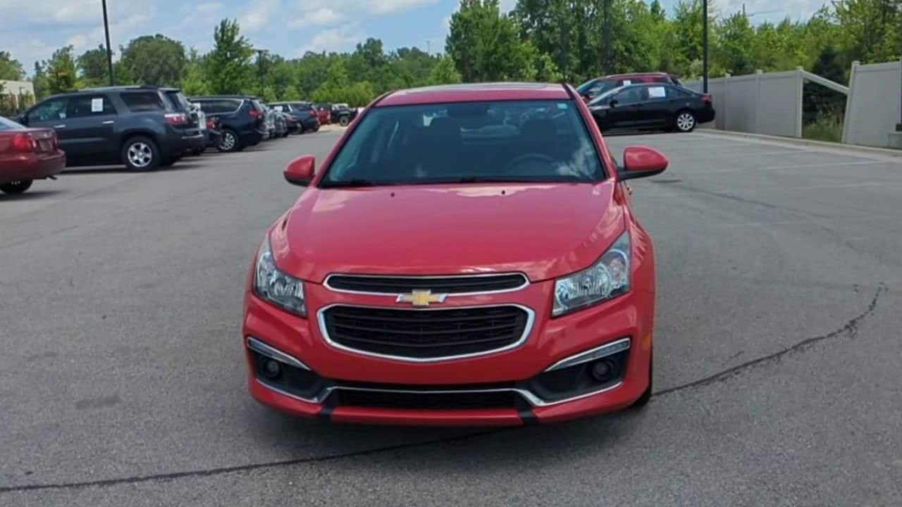 Thumbnail: 2016 Chevrolet Cruze - 3