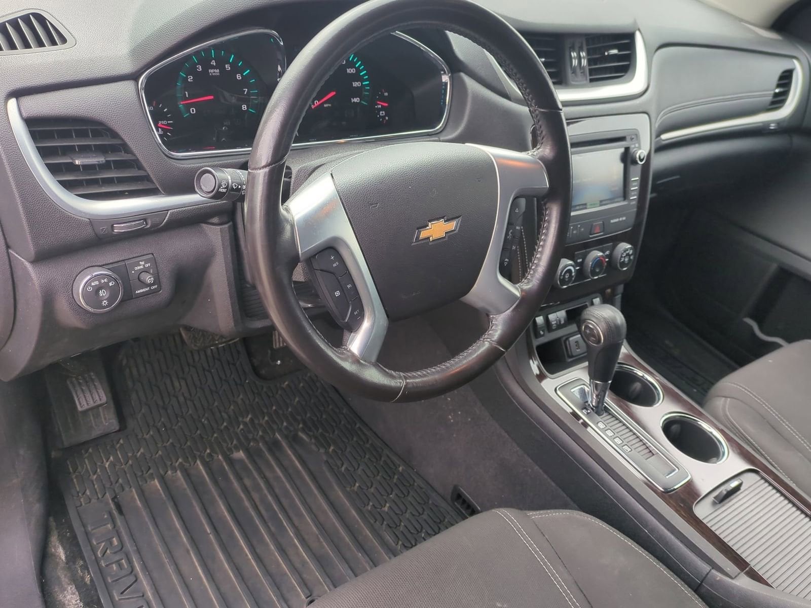 Thumbnail: 2017 Chevrolet Traverse - 10