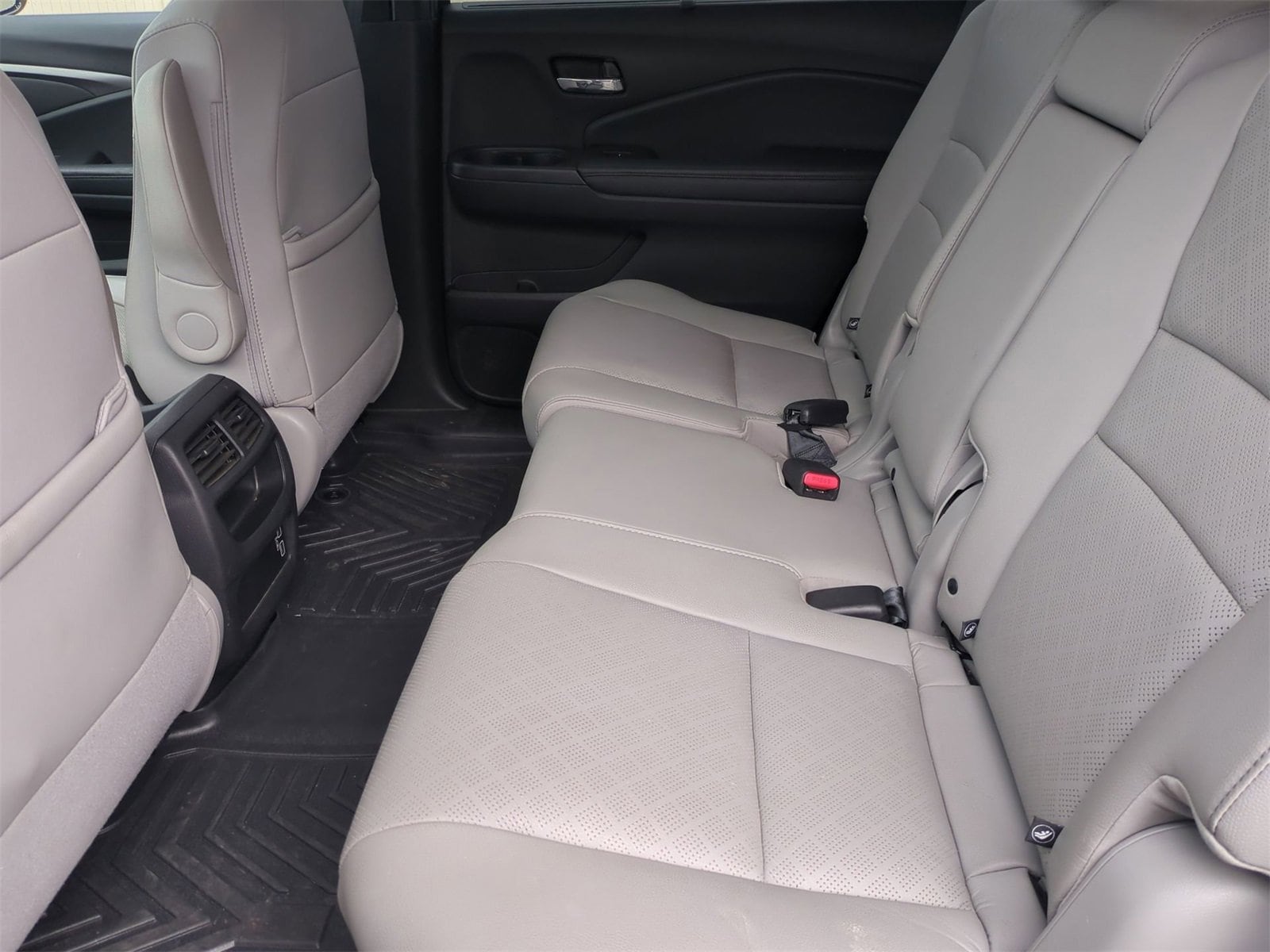 Thumbnail: 2019 Honda Passport - 20