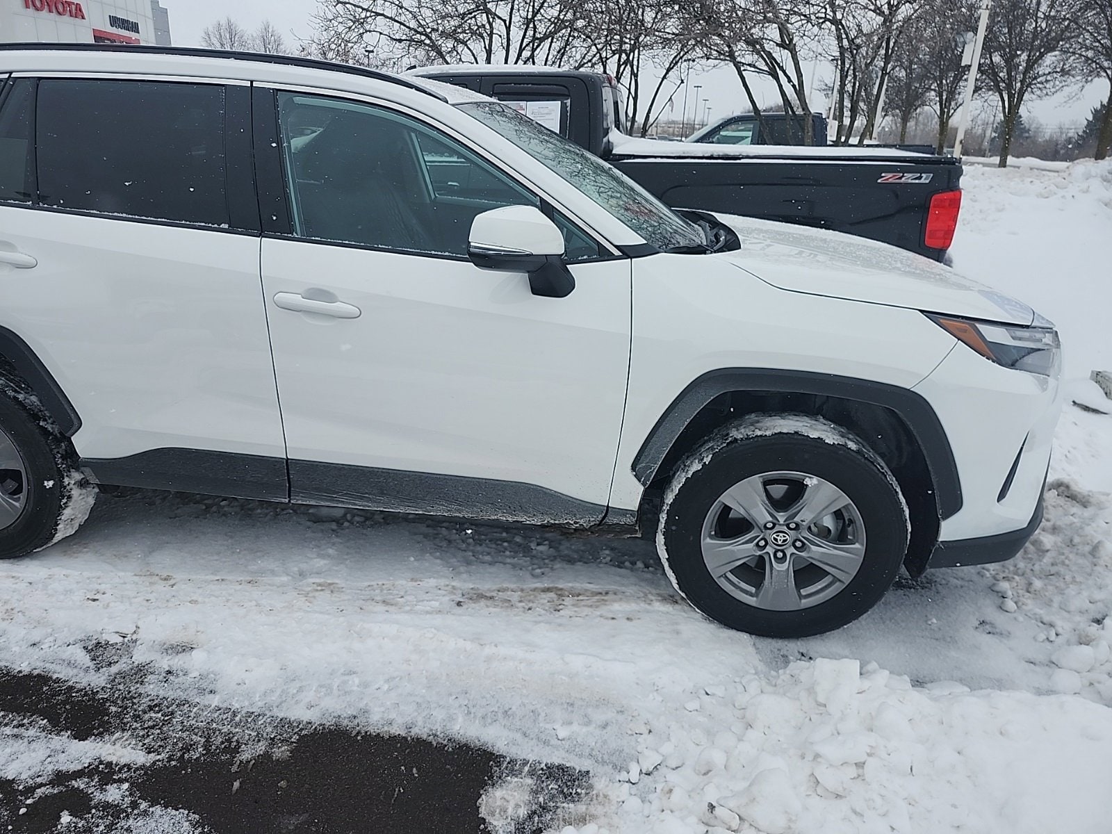 Thumbnail: 2024 Toyota RAV4 - 1