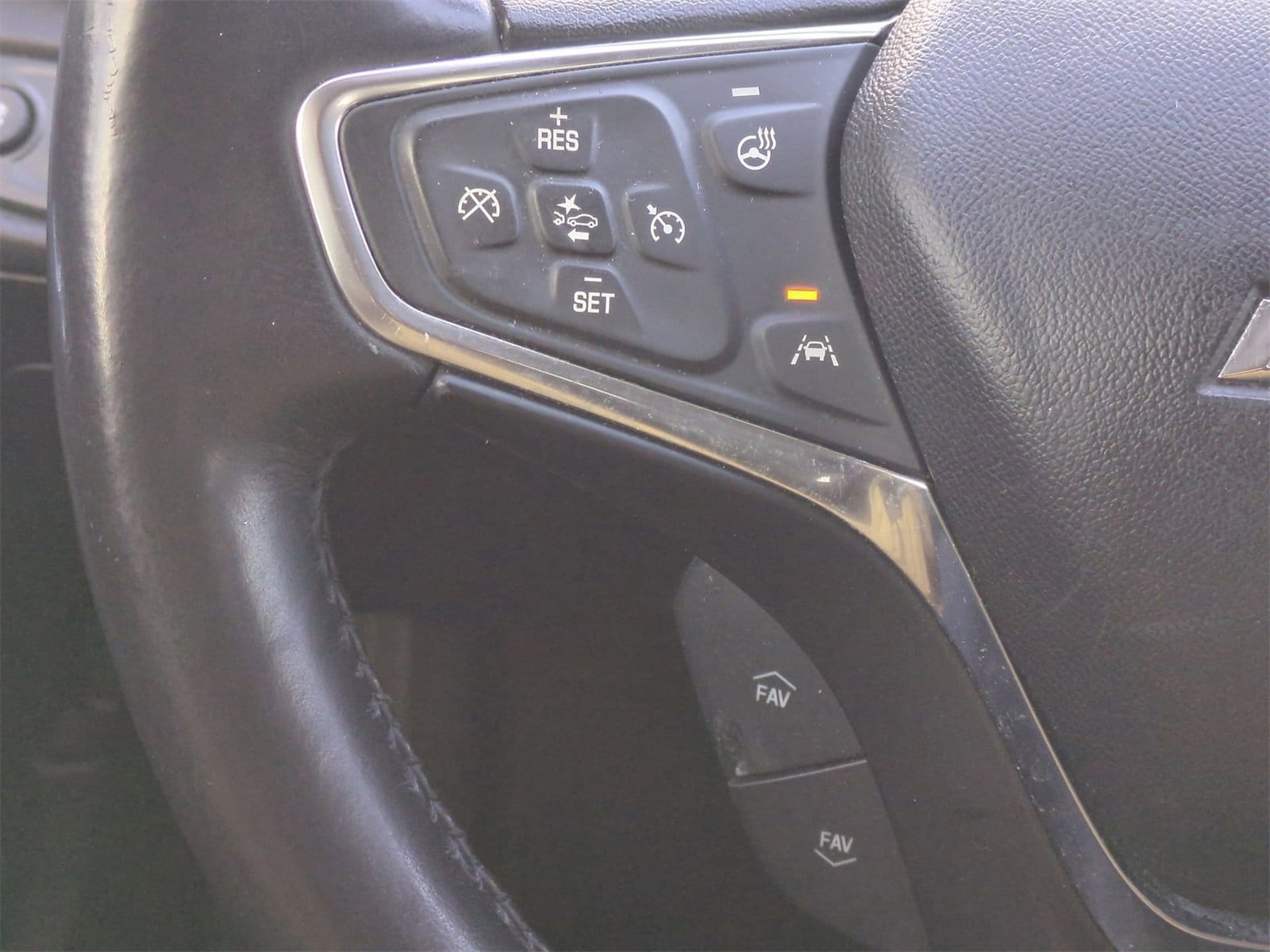 Thumbnail: 2017 Chevrolet Volt - 23