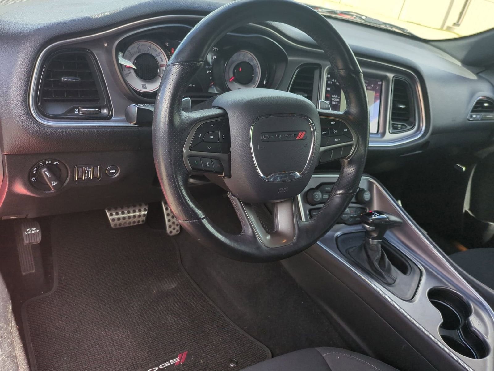 Thumbnail: 2019 Dodge Challenger - 10