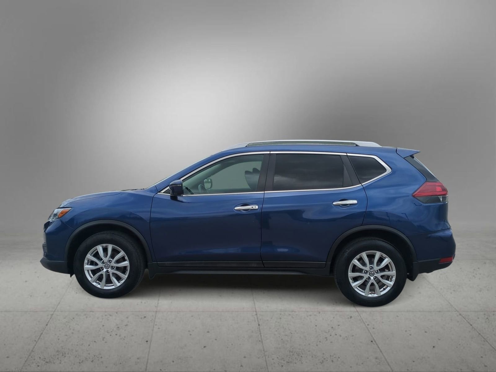Thumbnail: 2018 Nissan Rogue - 5