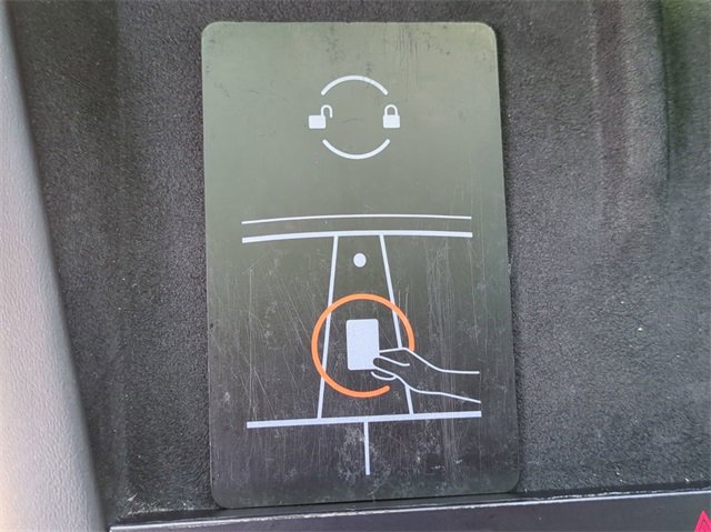 Thumbnail: 2022 Tesla Model X - 30