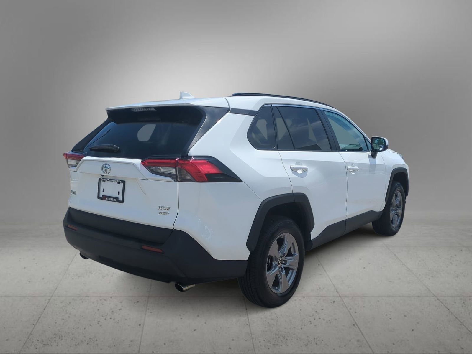 Thumbnail: 2022 Toyota RAV4 - 8