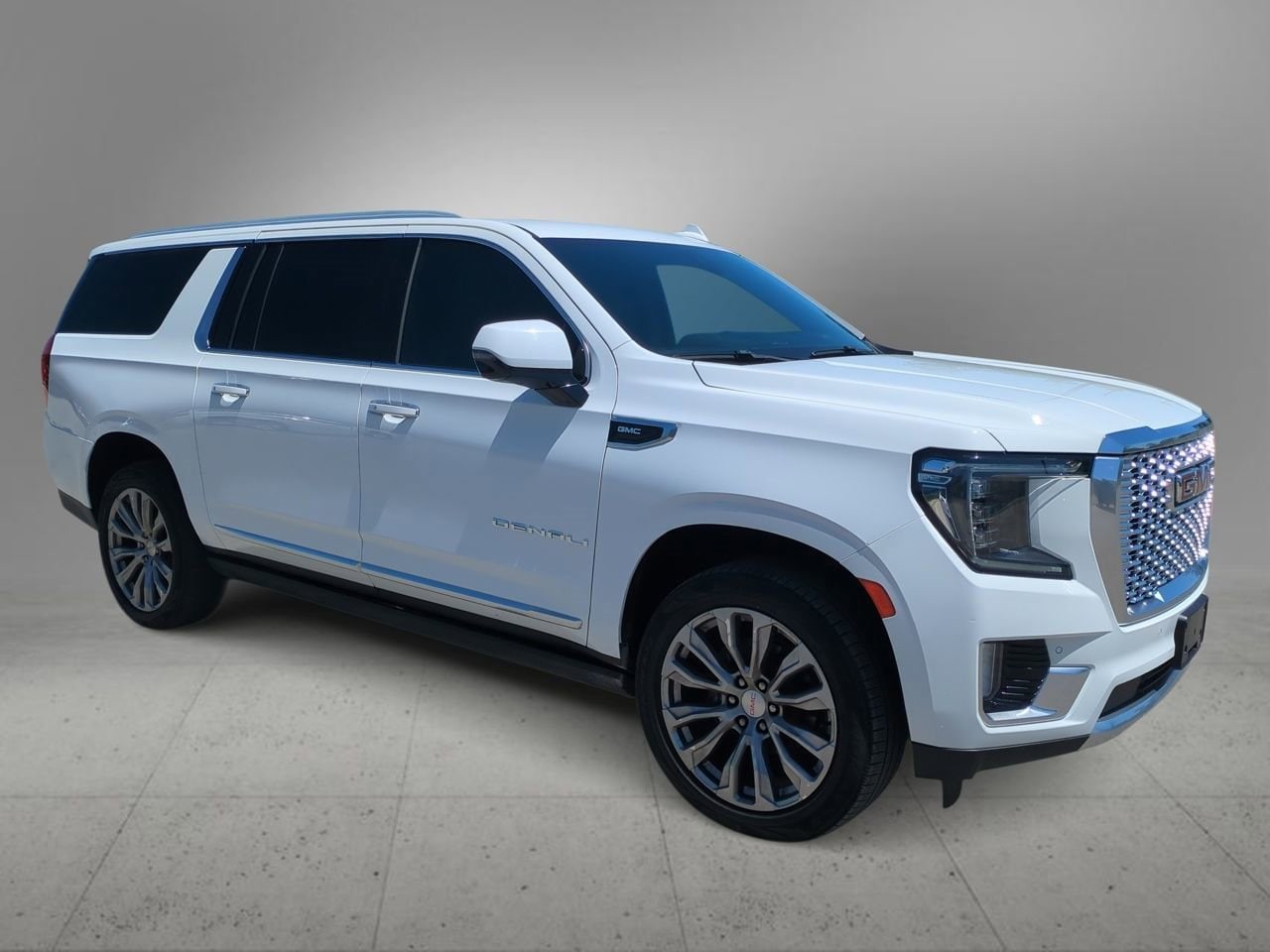 Thumbnail: 2021 GMC Yukon XL - 2