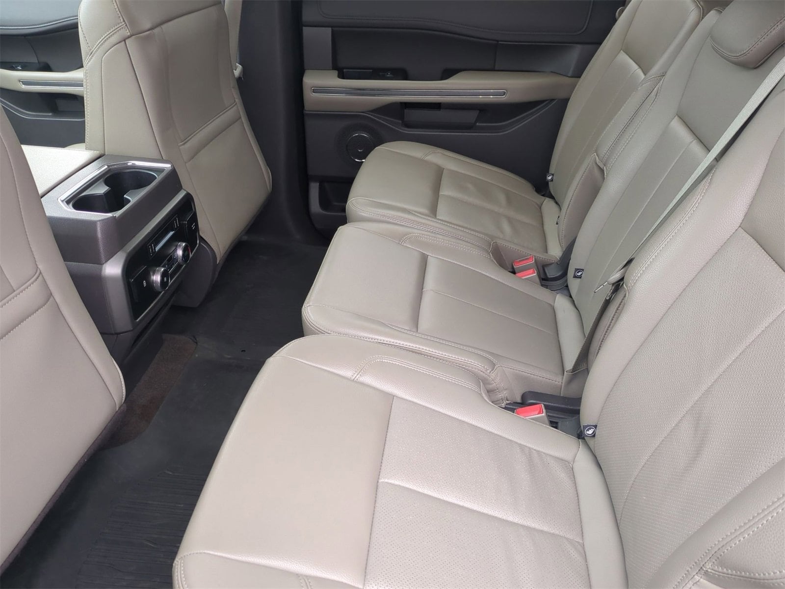 Thumbnail: 2020 Ford Expedition MAX - 20