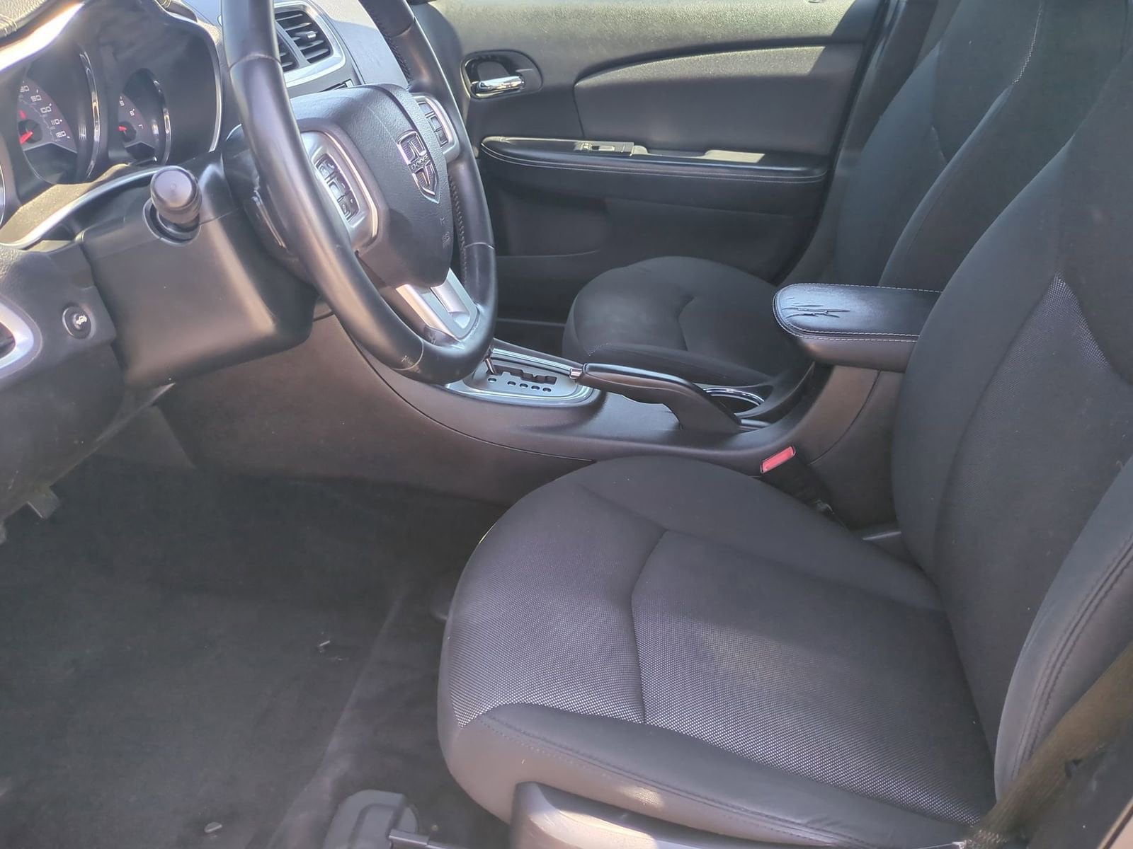 Thumbnail: 2013 Dodge Avenger - 16
