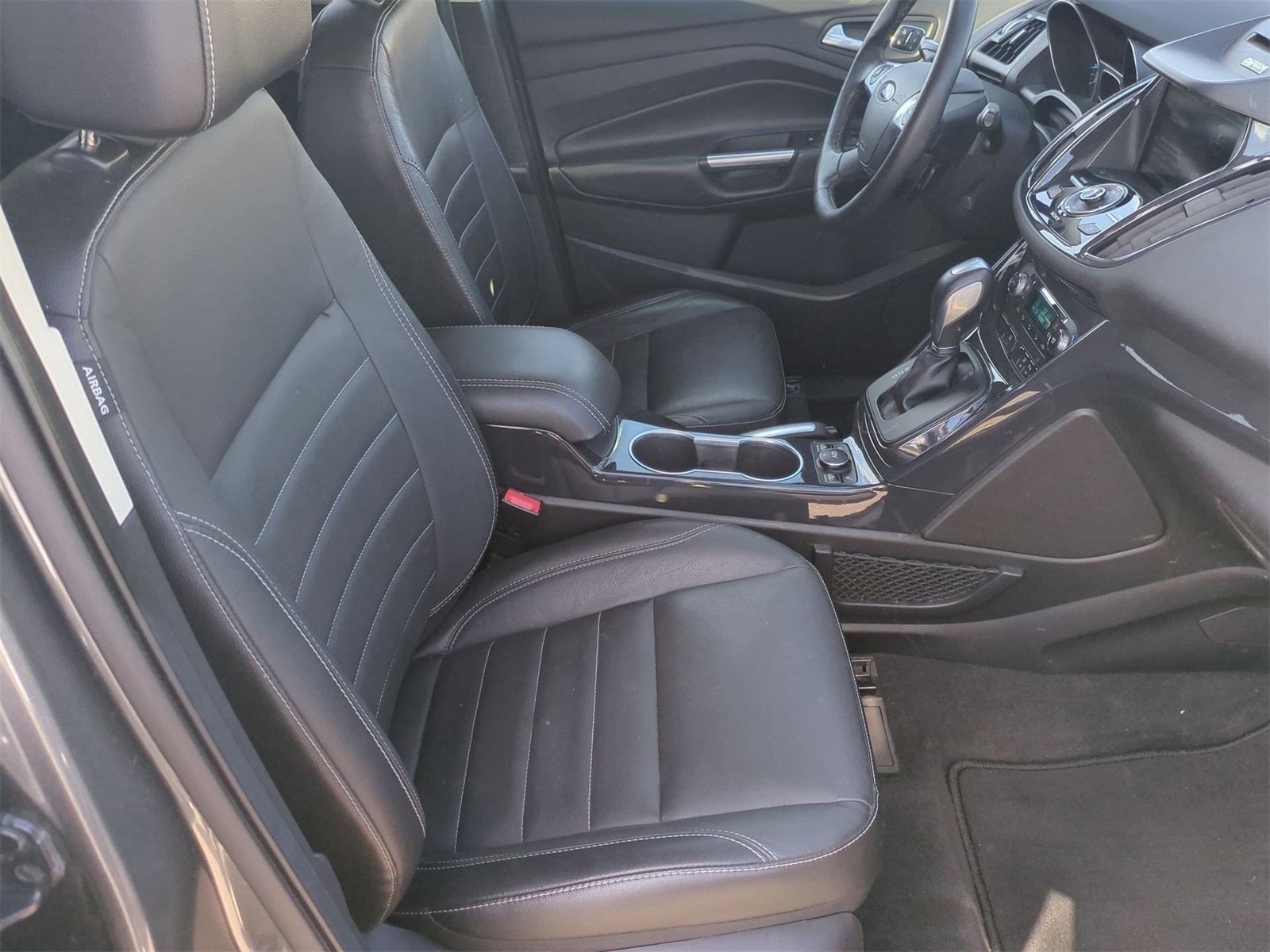 Thumbnail: 2014 Ford Escape - 21