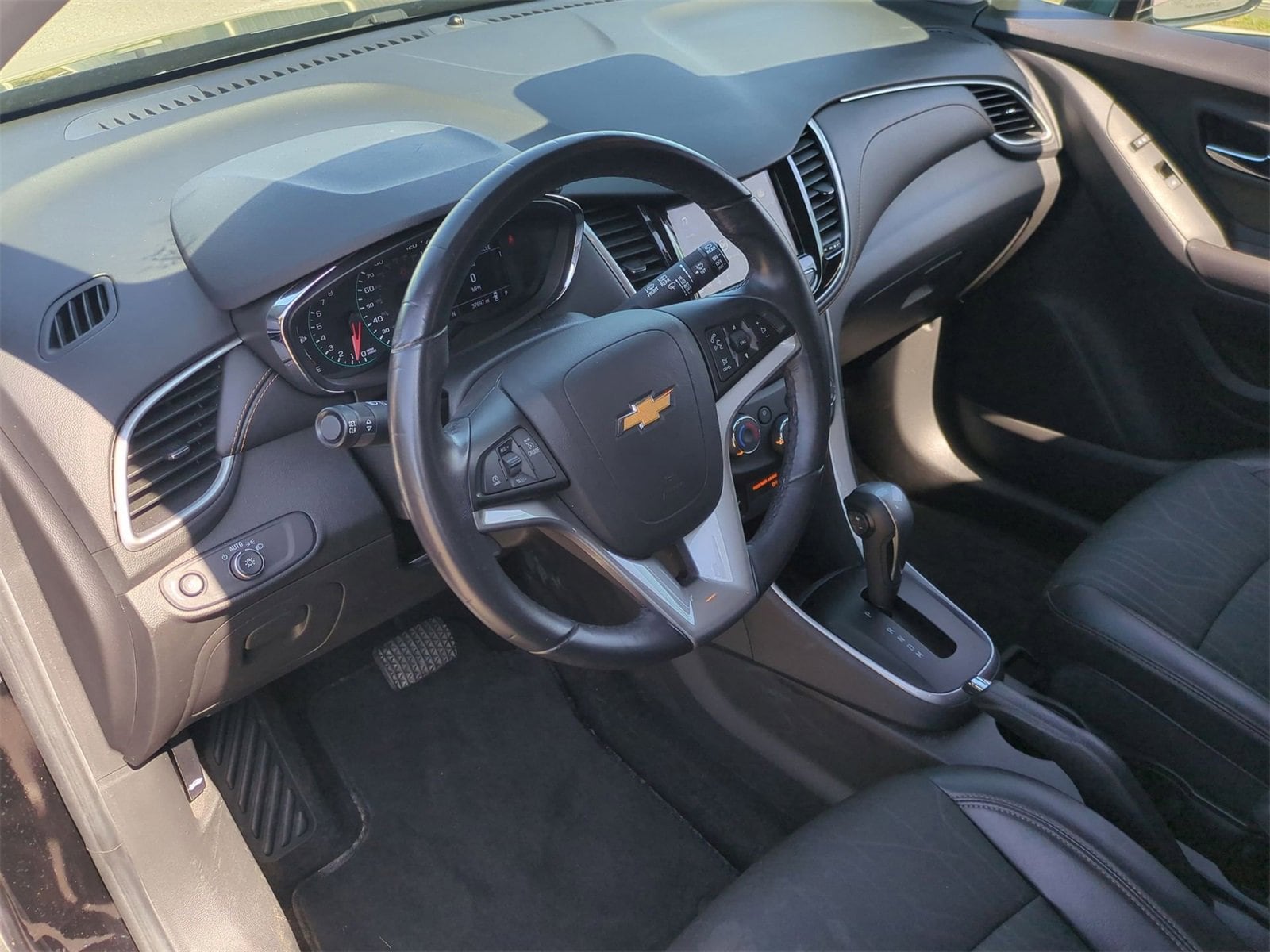 Thumbnail: 2019 Chevrolet Trax - 10