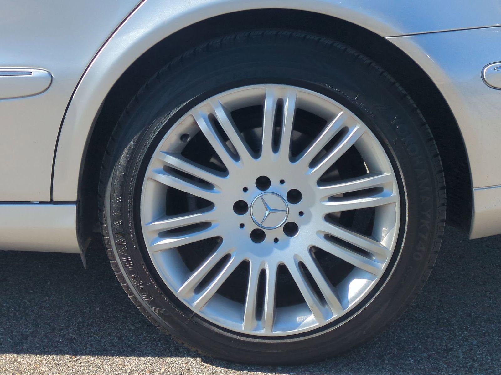 Thumbnail: 2006 Mercedes-Benz E-Class - 13