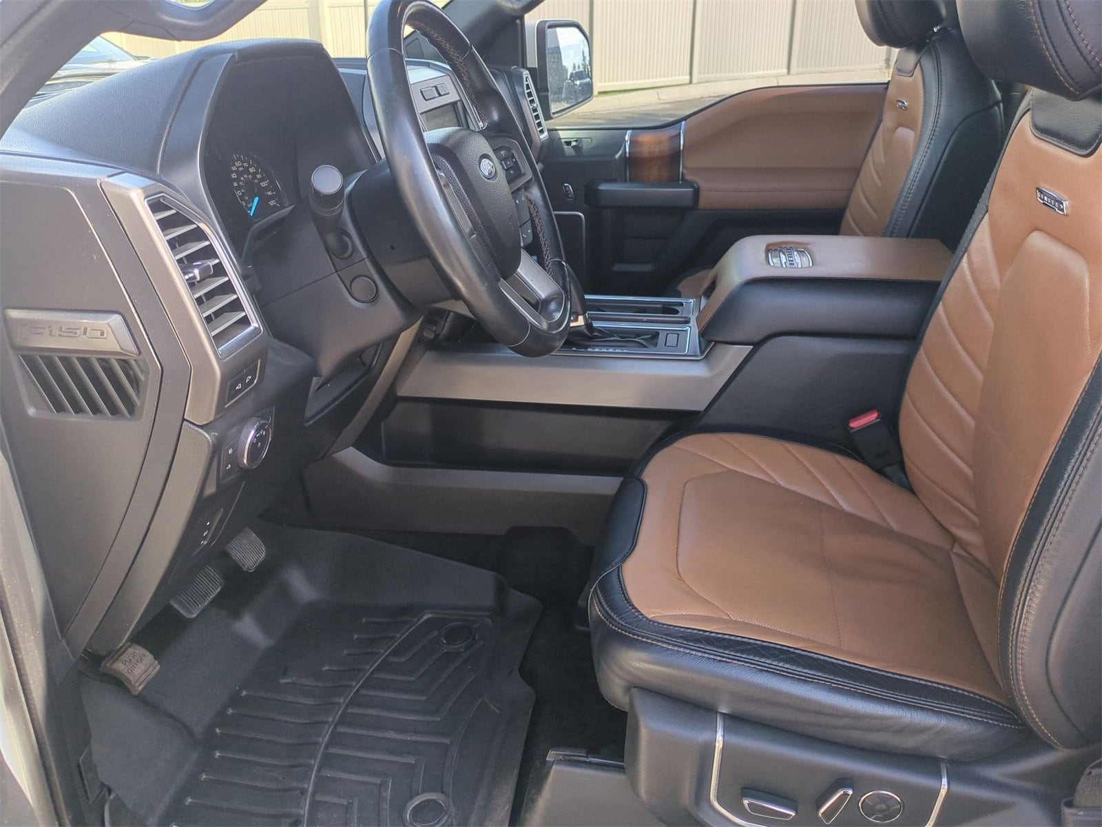 Thumbnail: 2016 Ford F-150 - 16