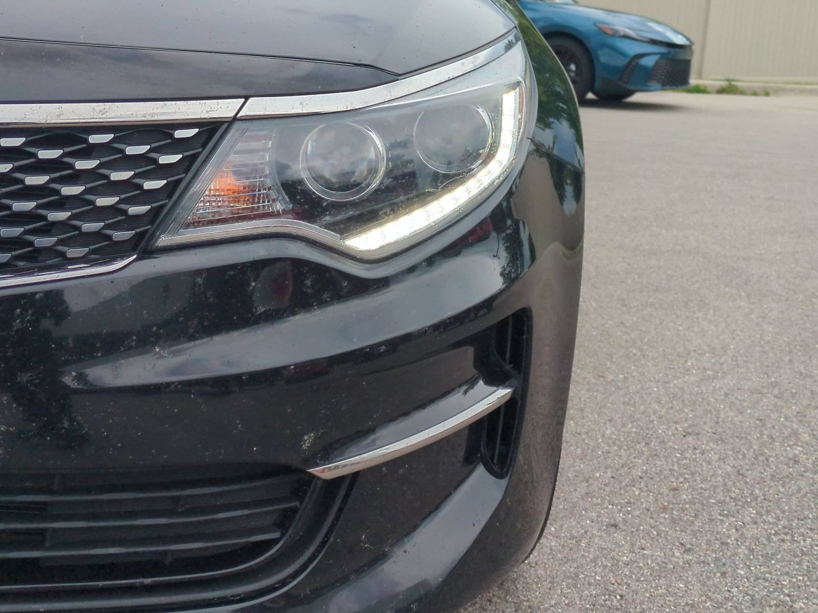 Thumbnail: 2017 Kia Optima - 11